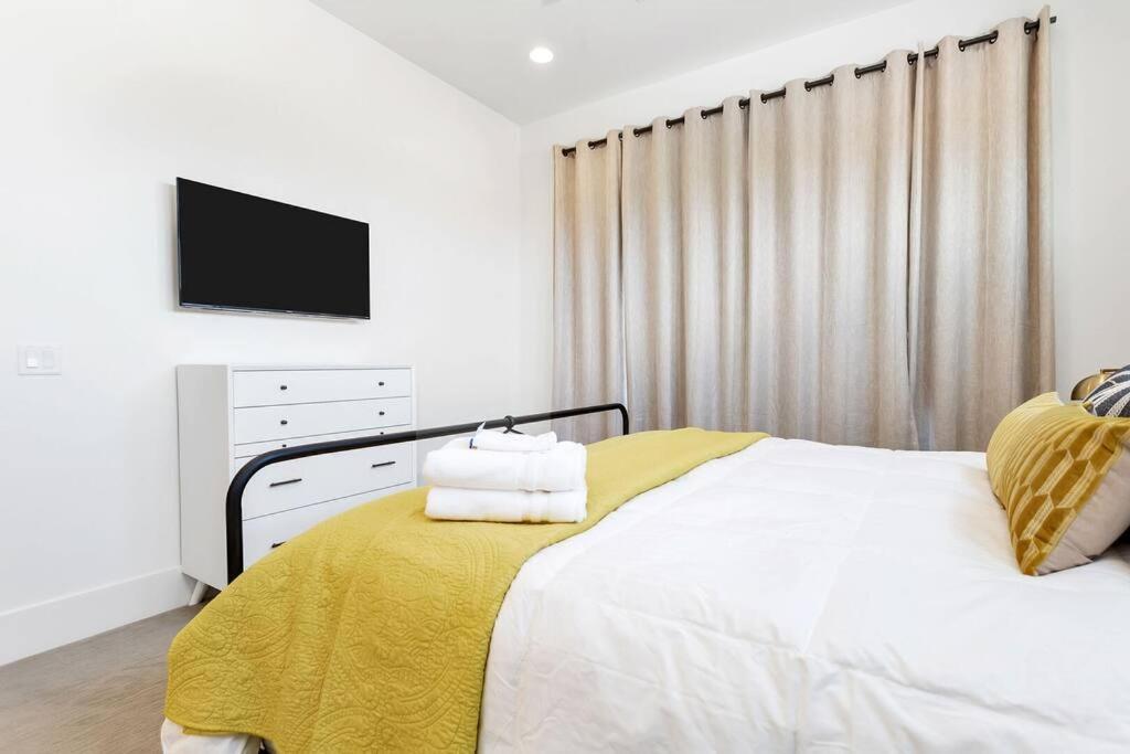 Villa #15 Pet Friendly! Year Round Heated Pool & Hot Tub! Upper Patios! St. George Exterior photo