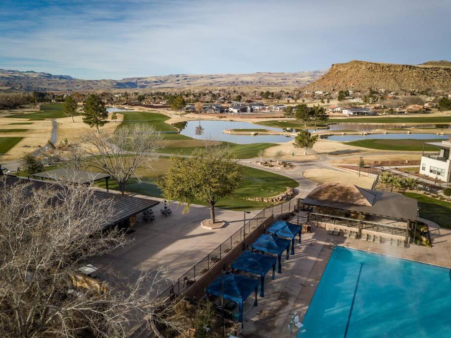 Villa #15 Pet Friendly! Year Round Heated Pool & Hot Tub! Upper Patios! St. George Exterior photo